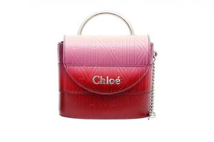 派对最抢眼 盘点5款绝美圣诞红精品包