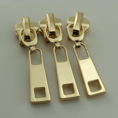 绿色箱包新选择 欧洲环保电镀拉链头，5号金属拉链头批发定做特价供应